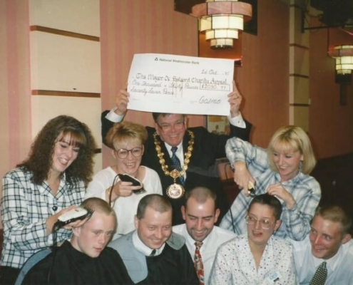 A sponsored shave at the Cosmo In Eccles In 1995-featured-image