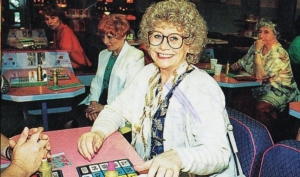 Vera Duckworth played by Liz Dawn at the Mecca in Salford-featured-image